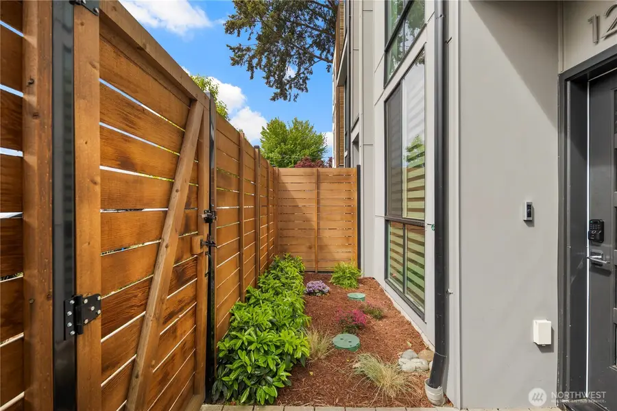 12002 31st Avenue Ne, Seattle, WA 98125 - #3