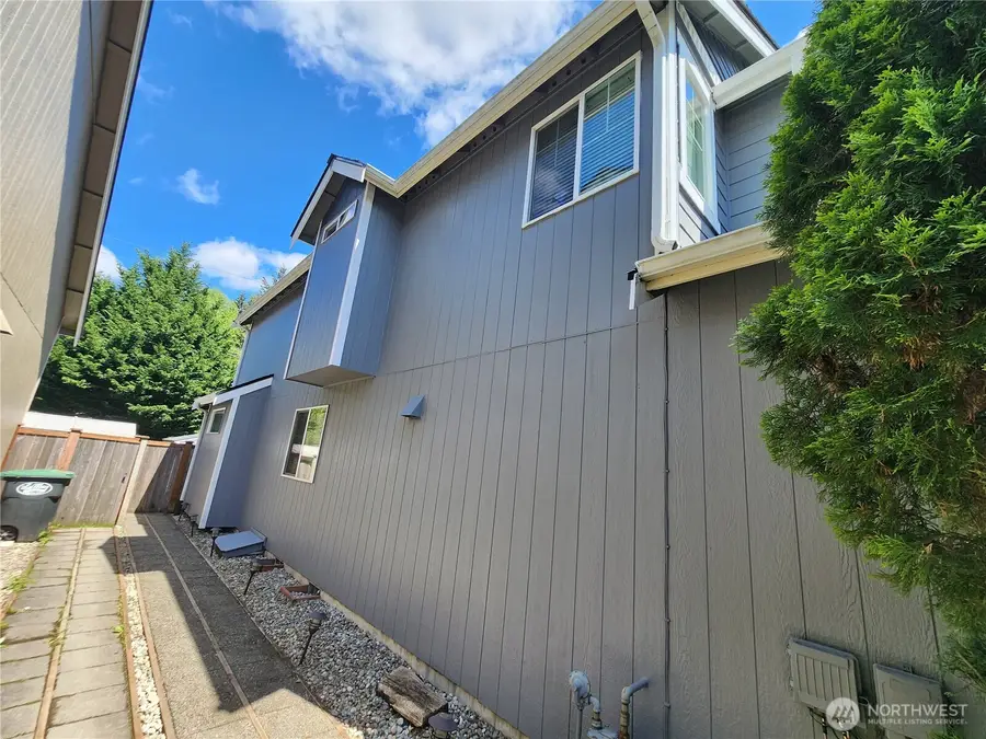 3021 70th Way Sw, Tumwater, WA 98512 - #3