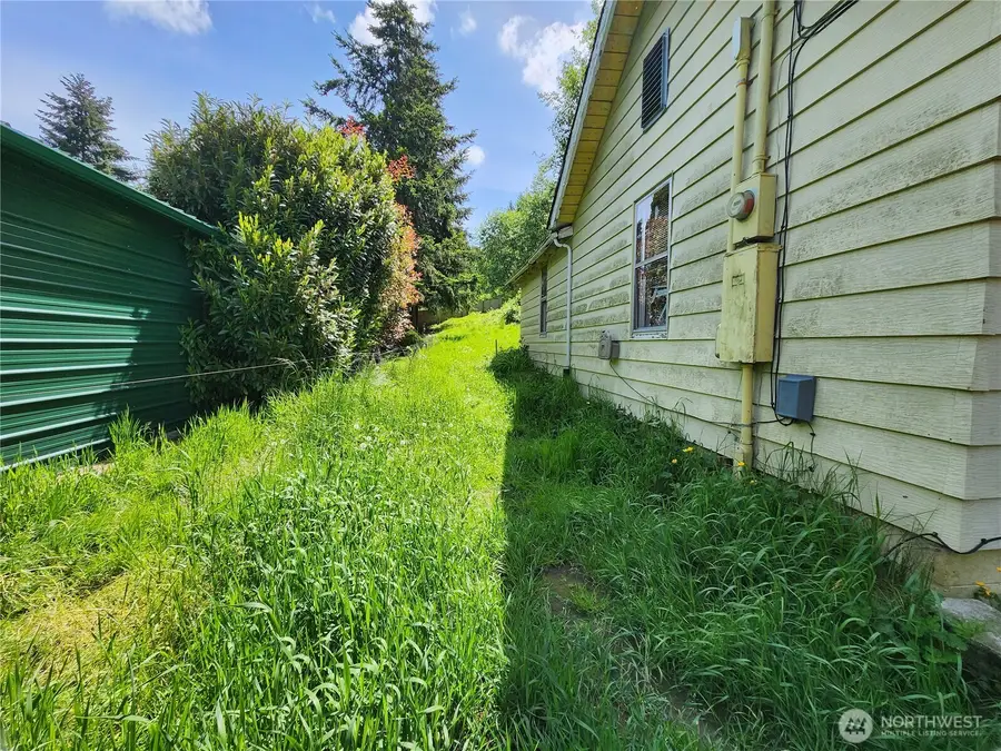 111 Cedar Avenue S, Eatonville, WA 98321 - #3