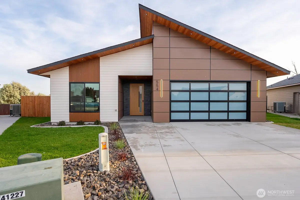 554 N Sparrow Lane, Moses Lake, WA 98837 - #1