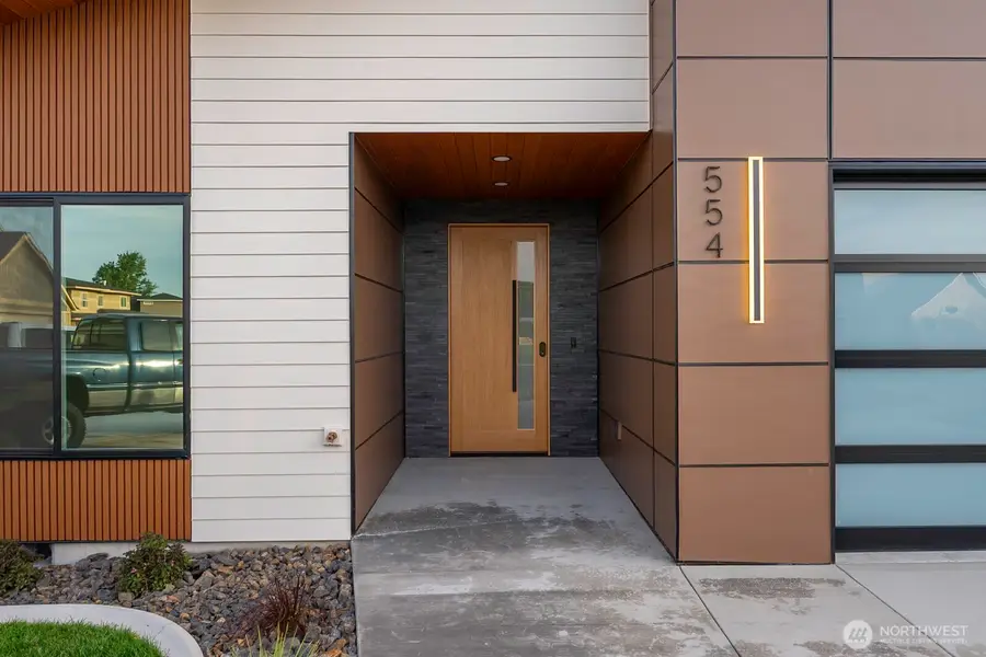 554 N Sparrow Lane, Moses Lake, WA 98837 - #2