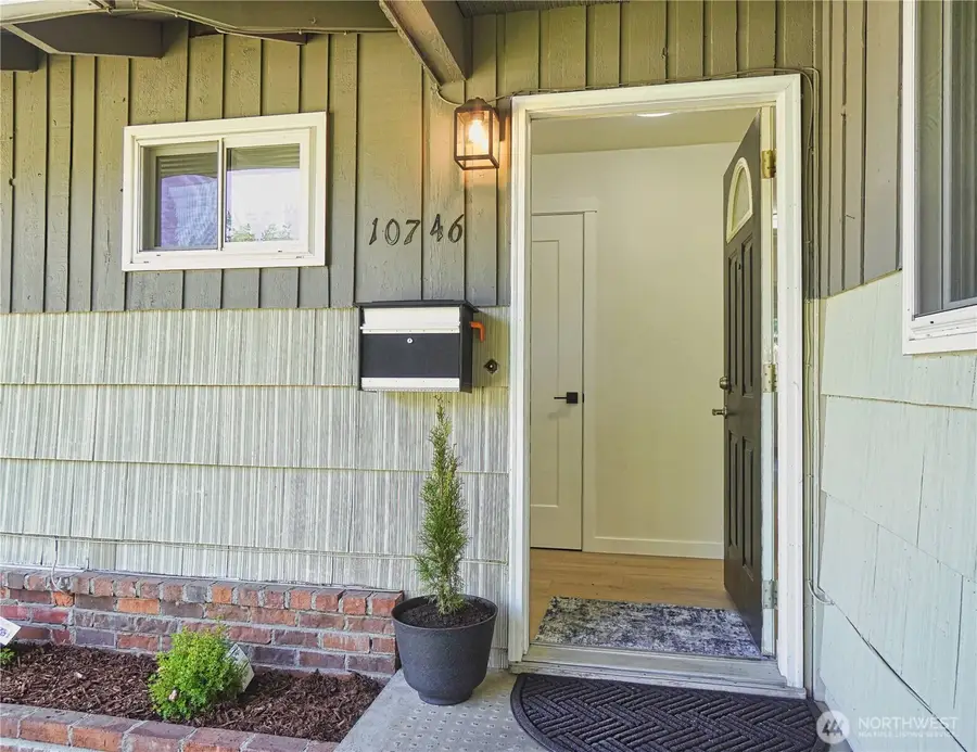 10746 63rd Avenue S, Seattle, WA 98178 - #3