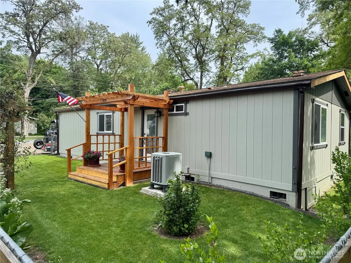 626 E Richmond Avenue, Dayton, WA 99328 - #1