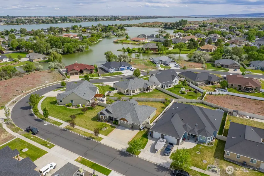 419 S Astor Loop, Moses Lake, WA 98837 - #3