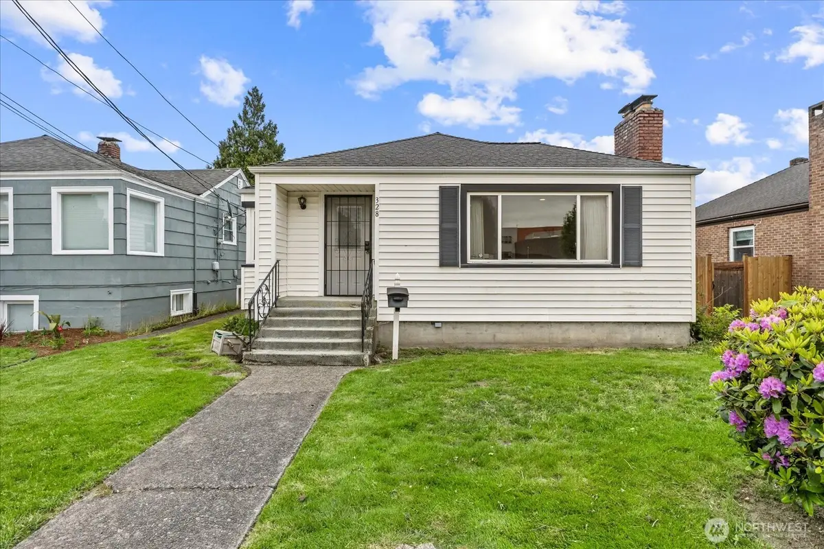 328 Garden Avenue N, Renton, WA 98057 - #1