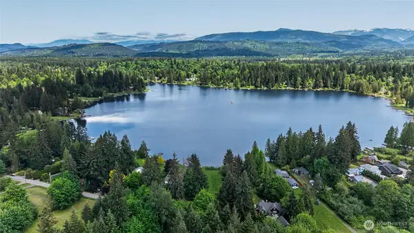 107 W Lake Joy Drive Ne, Carnation, WA 98014