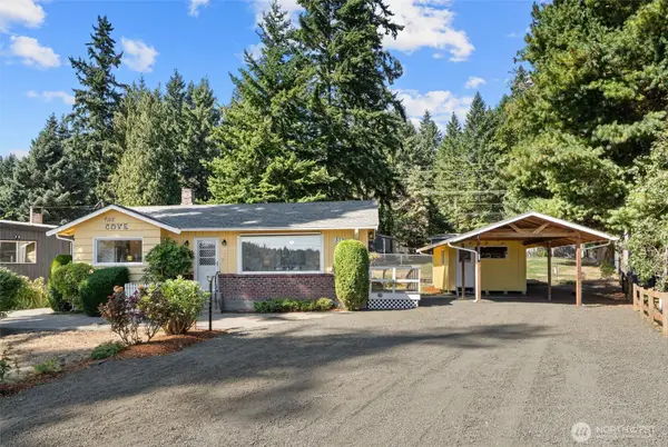 370 NE Gladwin Road, Belfair, WA 98528