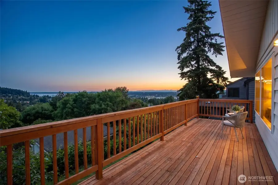 909 Queen Street, Bellingham, WA 98229 - #2