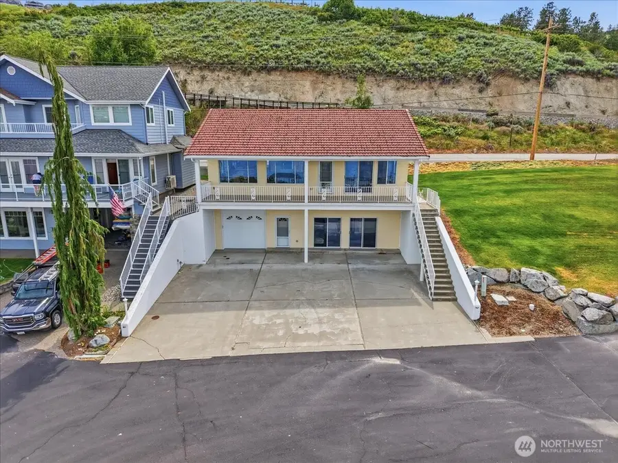 1496 S Lakeshore Road, Chelan, WA 98816 - #3