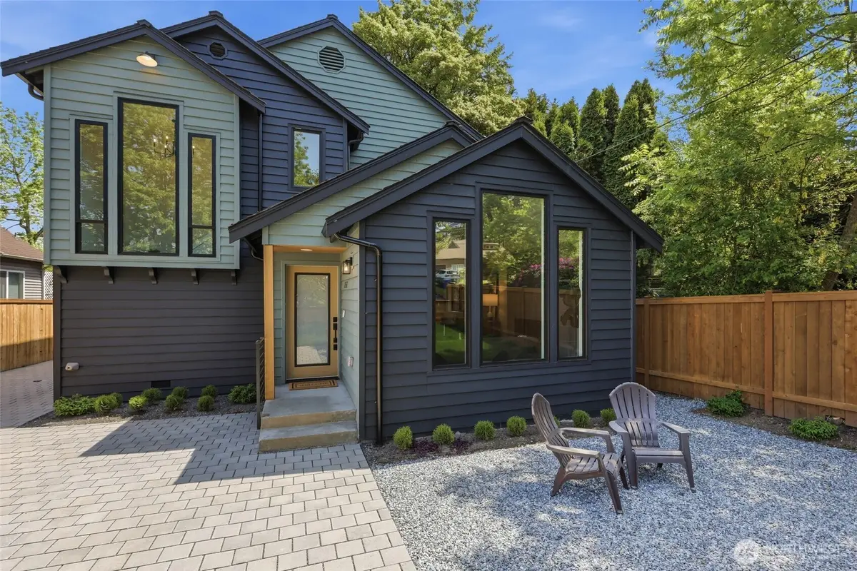 12562 17th Avenue Ne, Seattle, WA 98125 - #1