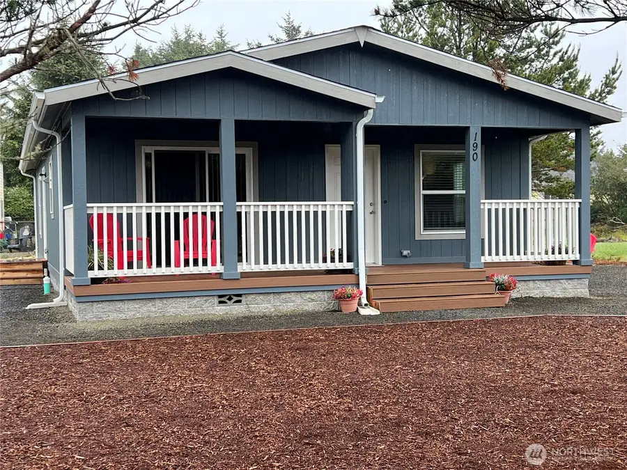 190 Clover Street Nw, Ocean Shores, WA 98569 - #2