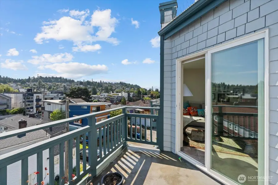 2920 Alki Avenue Sw #409, Seattle, WA 98116 - #3