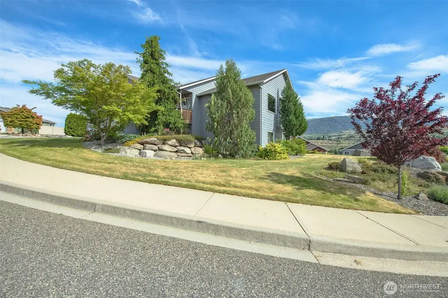 2840 Akamai Way, East Wenatchee, WA 98801 - #3