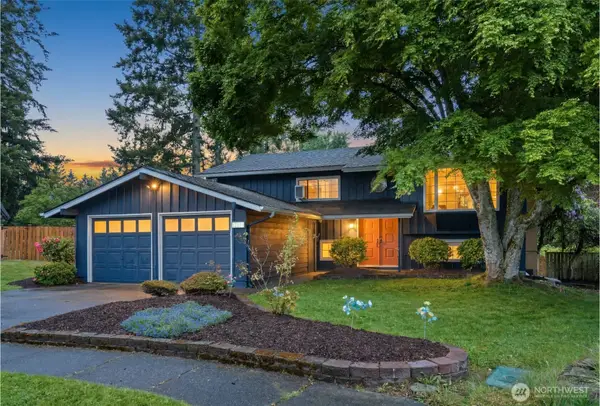 17518 NE 22nd Court, Redmond, WA 98052
