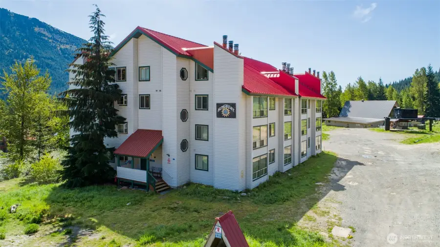 221 Hyak Drive E #302, Snoqualmie Pass, WA 98068 - #2