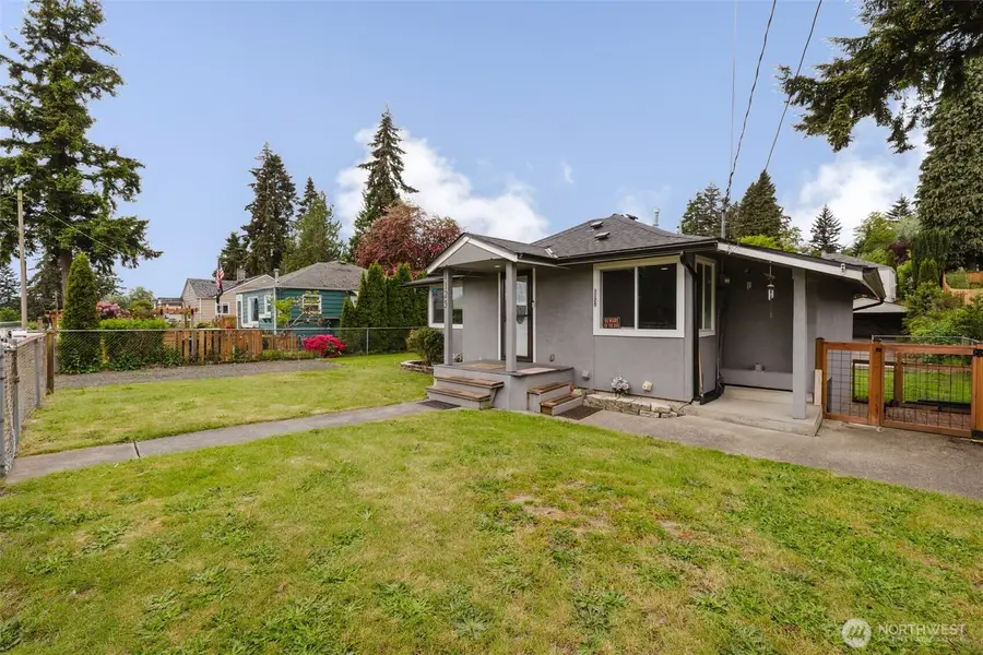 1125 S National Avenue, Bremerton, WA 98312 - #3