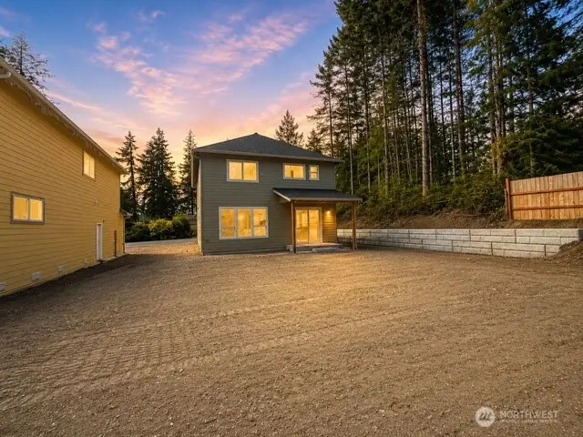 4140 Lakeview Avenue Nw, Bremerton, WA 98312 - #2