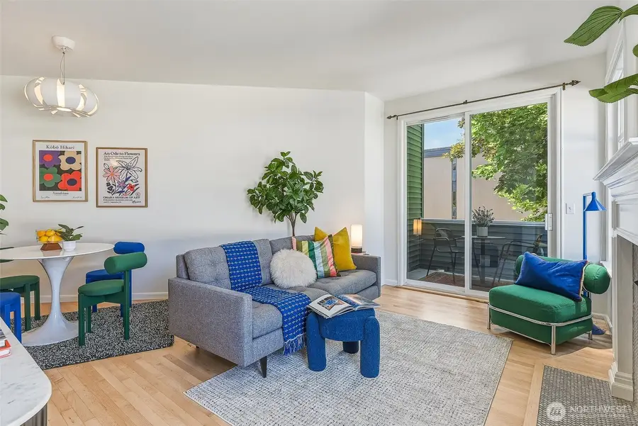 6551 5th Avenue Ne #B, Seattle, WA 98115 - #2