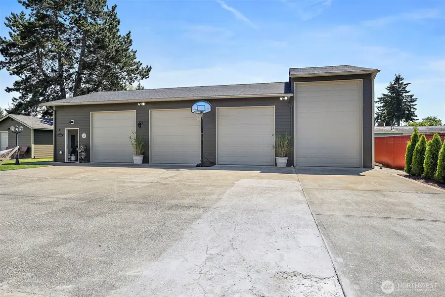 1419 S 240th Street, Des Moines, WA 98198 - #2