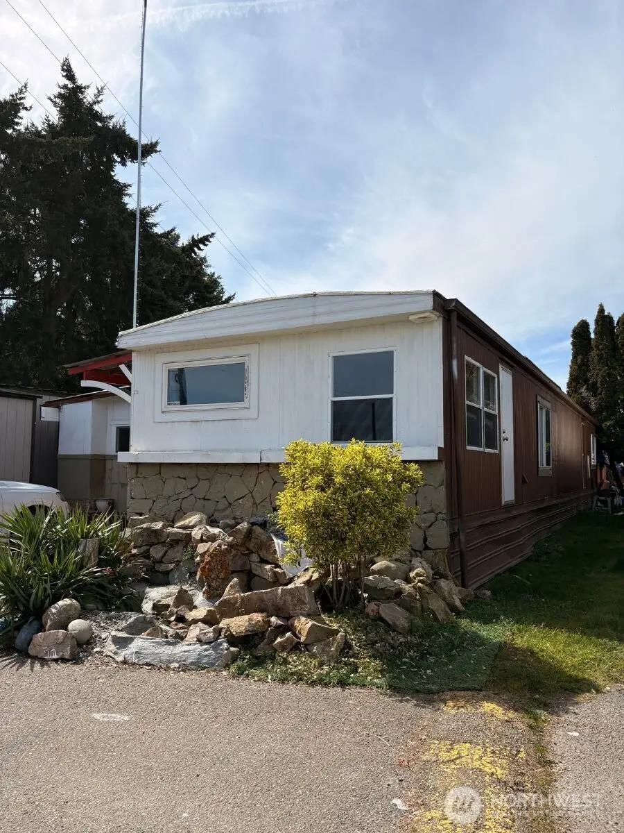 22027 30th Place S #39, Des Moines, WA 98198 - #2