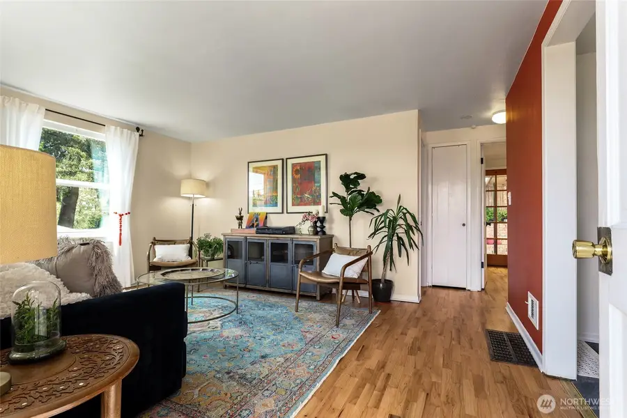 1330 S Ferdinand Street, Seattle, WA 98108 - #3