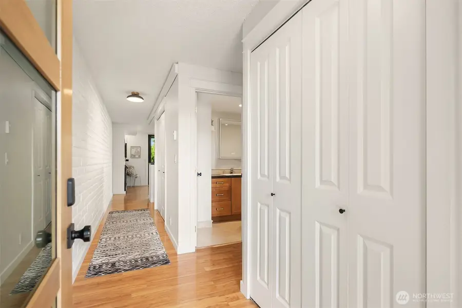 9909 NE 1st #306, Bellevue, WA 98004 - #2