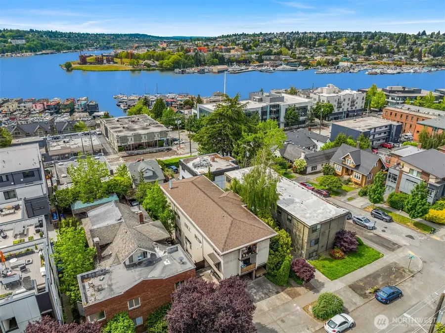 2633 Franklin Avenue E #102, Seattle, WA 98102 - #2