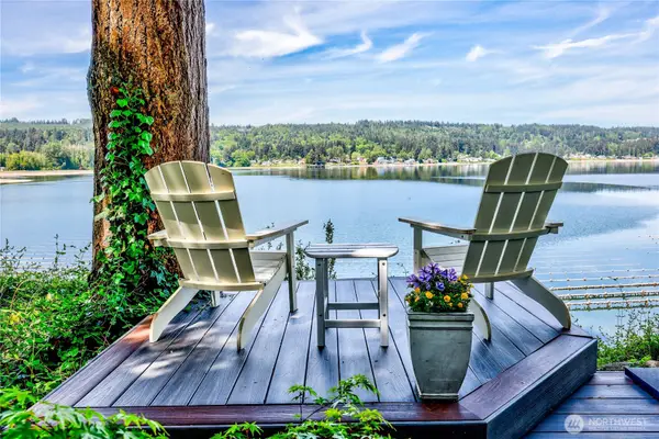 4999 Erlands Point Road Nw, Bremerton, WA 98312