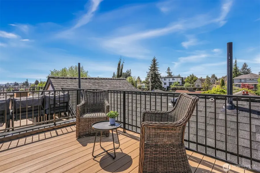 8330 24th Avenue Nw, Seattle, WA 98117 - #2