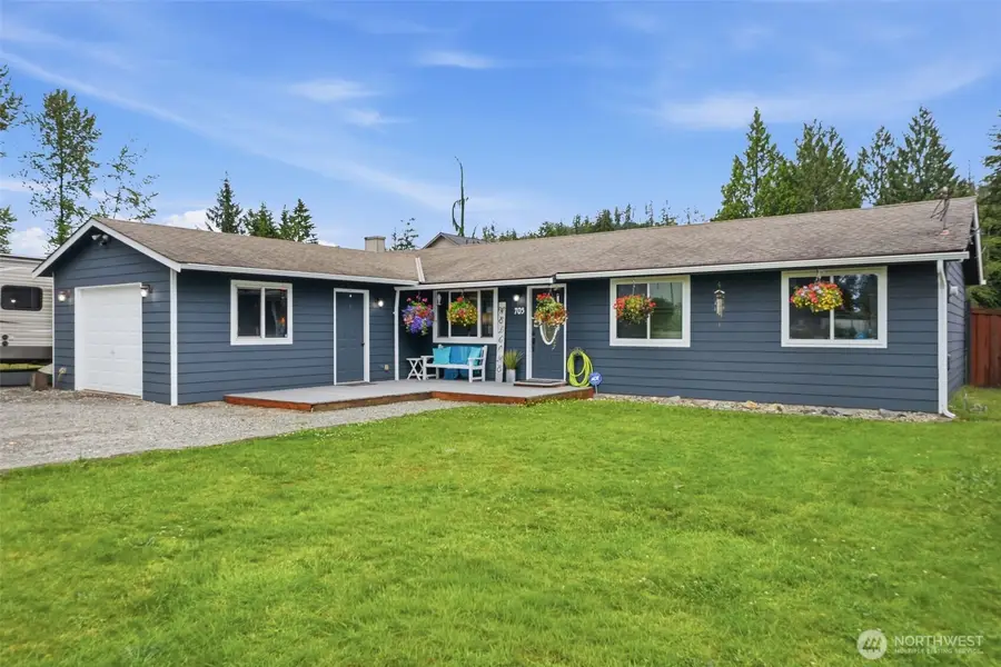 705 E Stanley Place, Granite Falls, WA 98252 - #3
