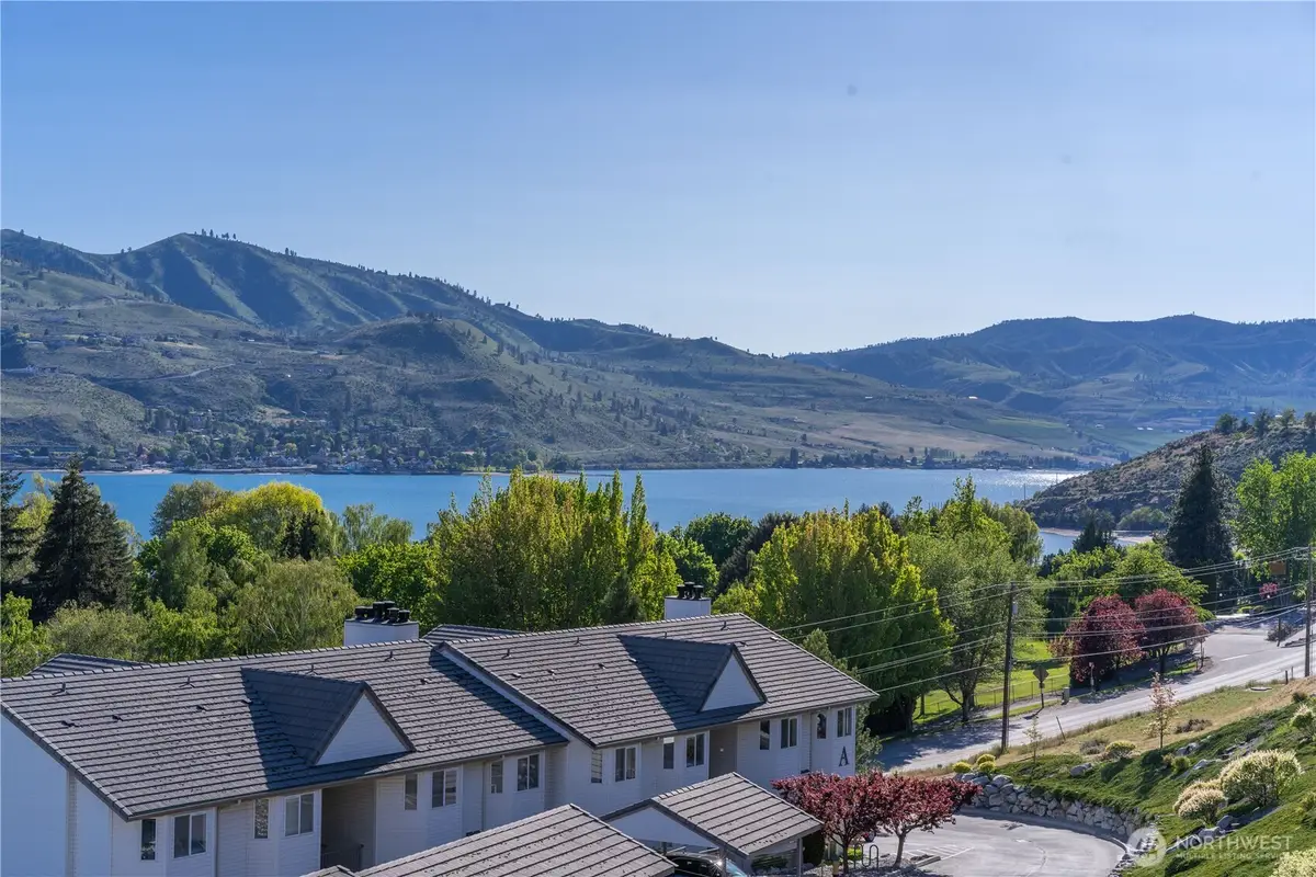 808 W Manson Highway #C303, Chelan, WA 98816 - #1