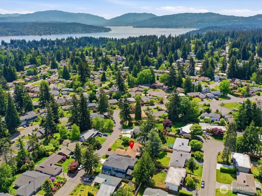 1921 169th Avenue Ne, Bellevue, WA 98008 - #2
