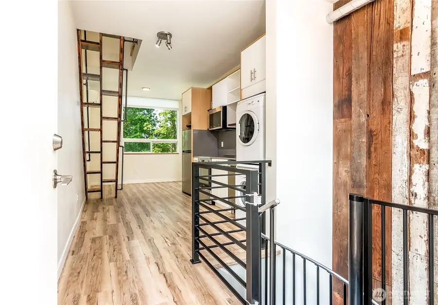 3855 21st Avenue Sw, Seattle, WA 98106 - #3