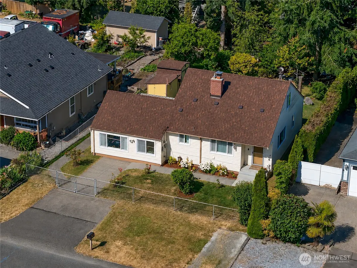 25033 20th Avenue S, Des Moines, WA 98198 - #1
