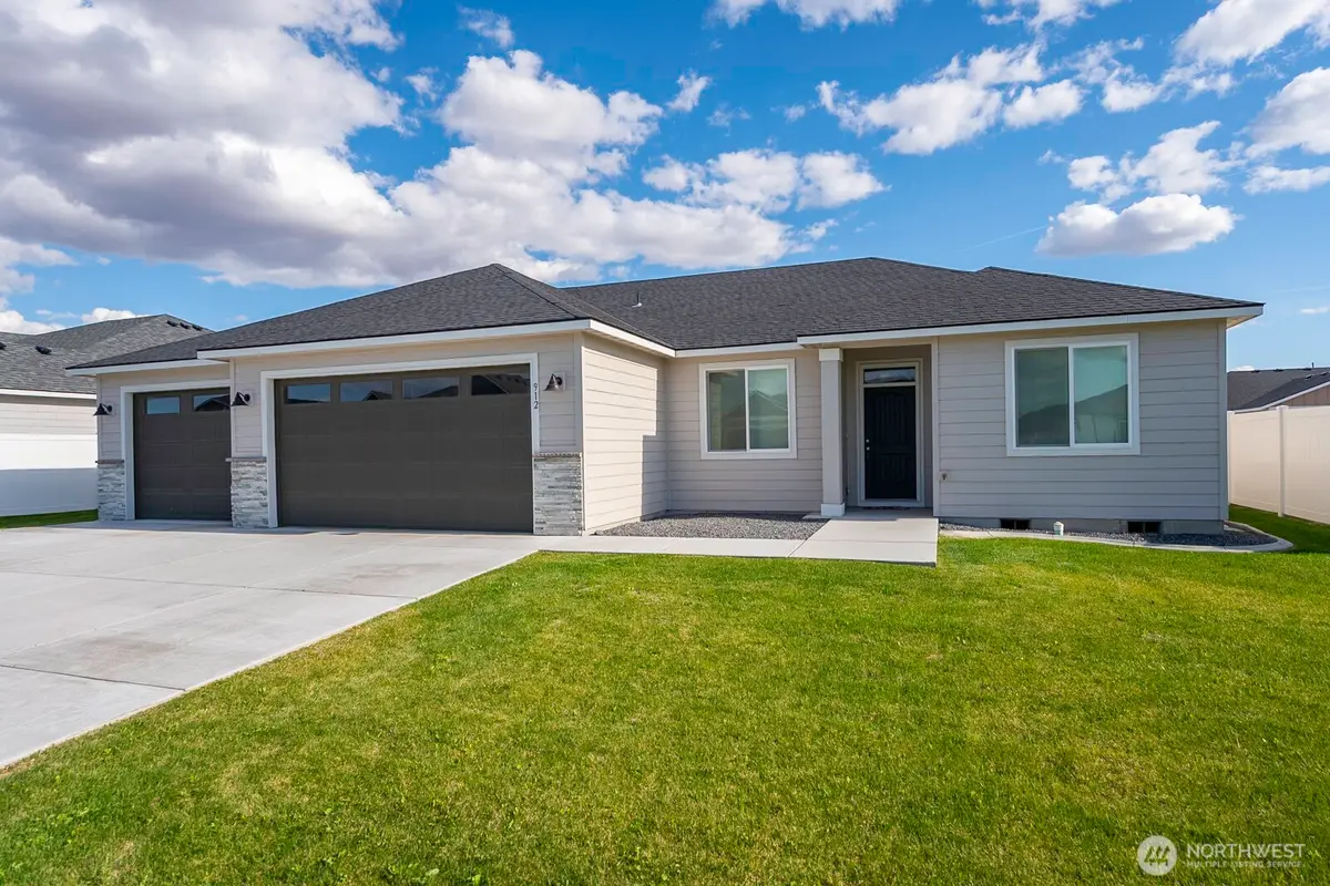 912 7th Avenue Ne, Ephrata, WA 98823 - #1