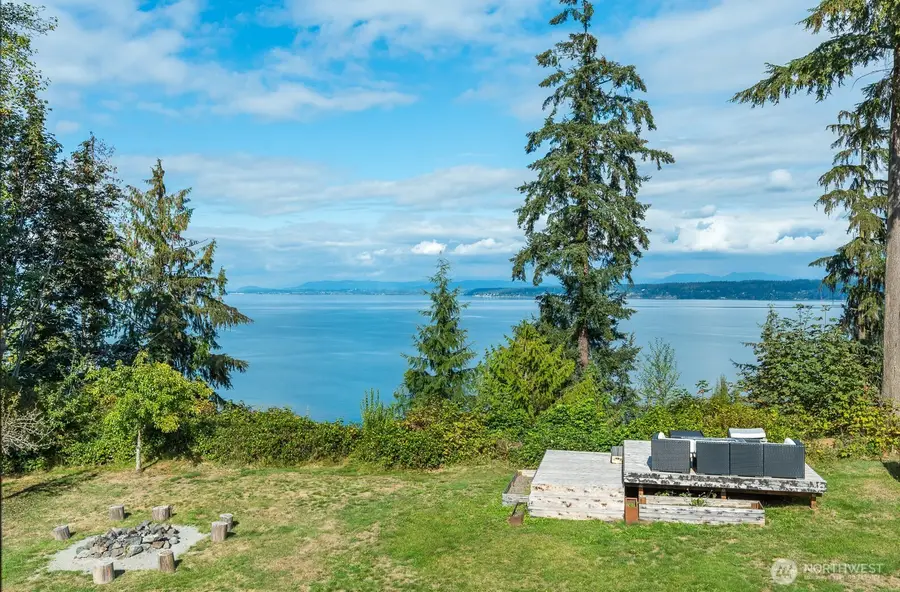 2681 S East Camano Dr, Camano Island, WA 98282 - #2