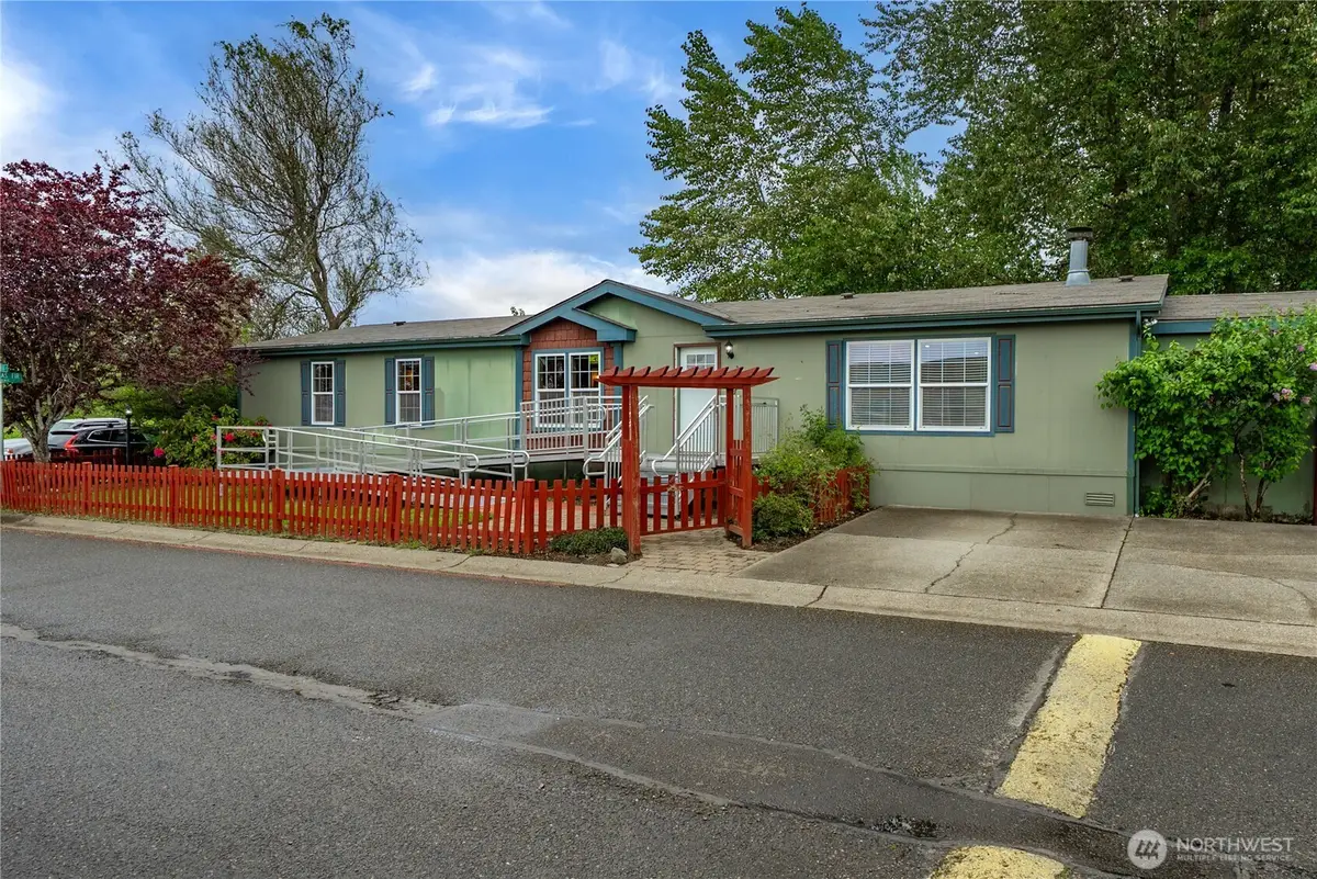 337 Redwood Street, Enumclaw, WA 98022 - #1