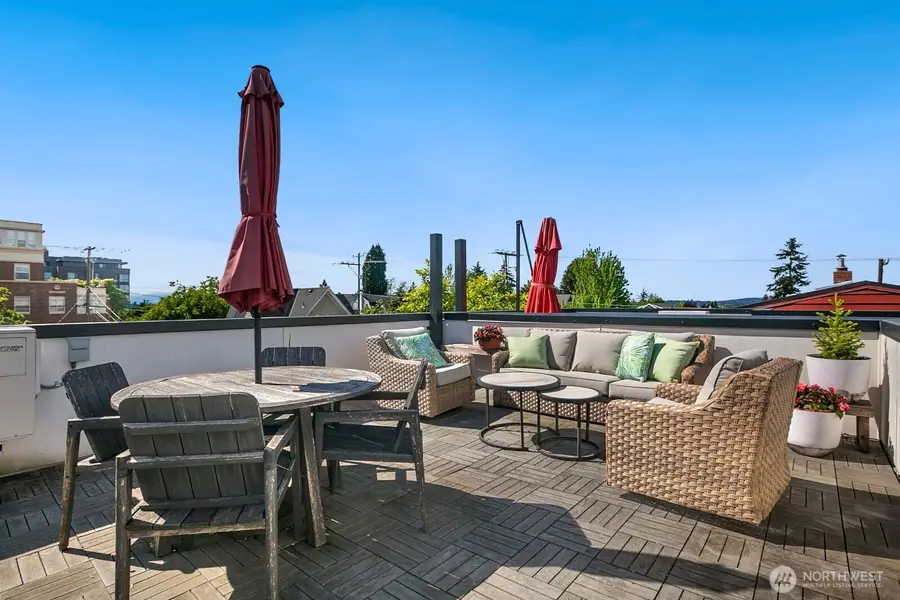 2127 2nd Avenue N, Seattle, WA 98109 - #2