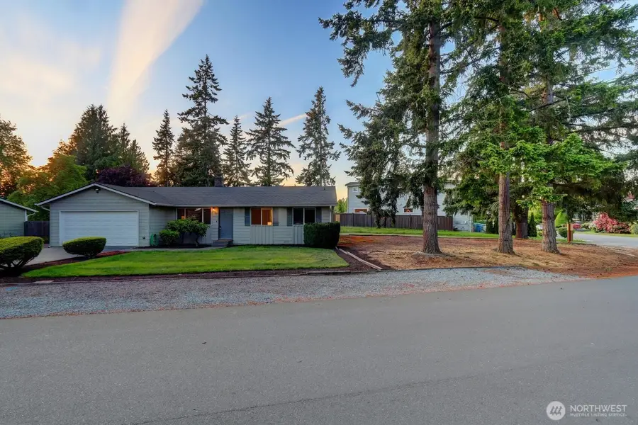 8305 214th Place Sw, Edmonds, WA 98026 - #2
