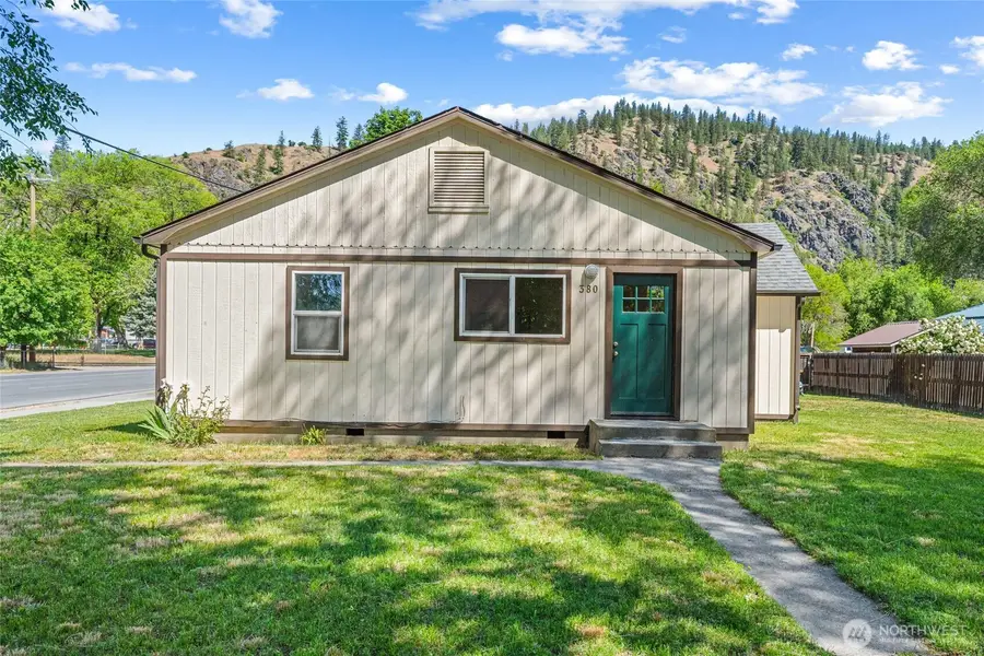 380 W 5th Avenue, Kettle Falls, WA 99141 - #3