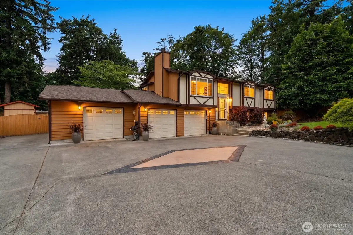 32007 226th Avenue Se, Kent, WA 98042 - #1