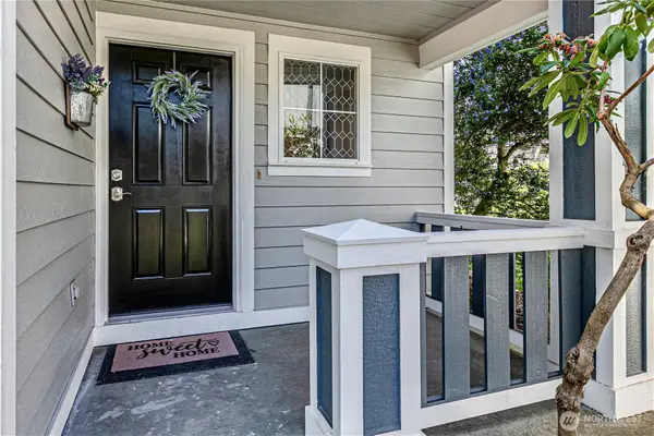 2706 9th Street Se, Puyallup, WA 98374