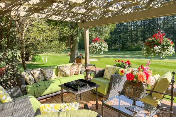 5660 Sanderling Way, Blaine, WA 98230