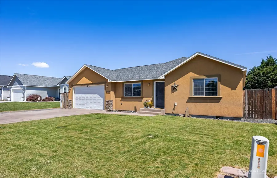 547 S Bayside Street, Moses Lake, WA 98837 - #2