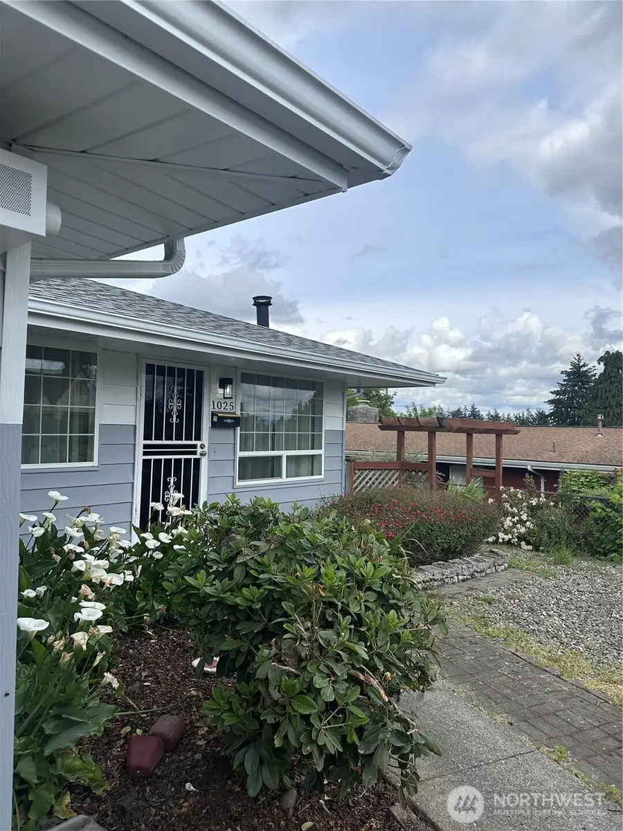 1025 E 53rd Street, Tacoma, WA 98404 - #3