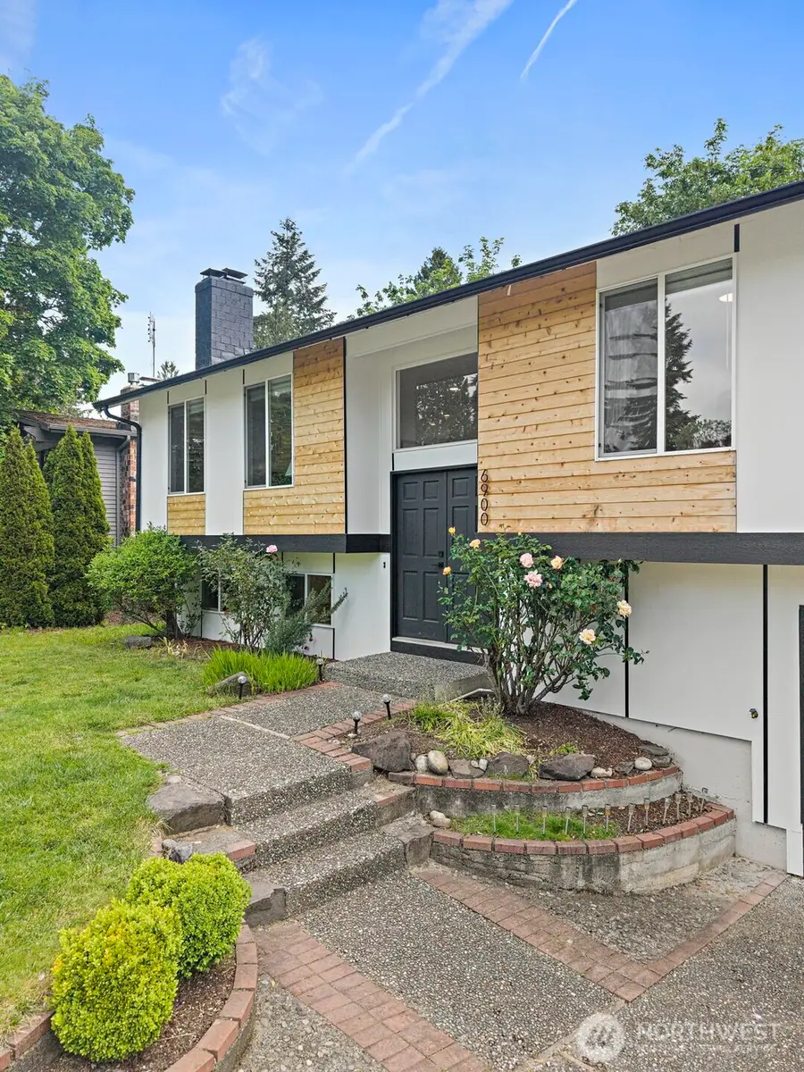 6900 131st Avenue Se, Bellevue, WA 98006 - #2