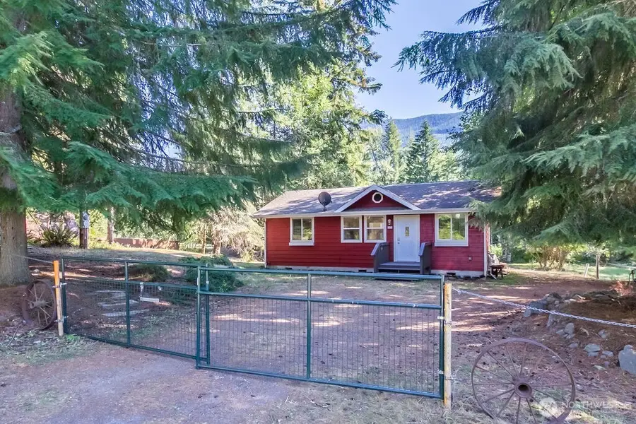 231 Paradise Drive #A, Ashford, WA 98304 - #3