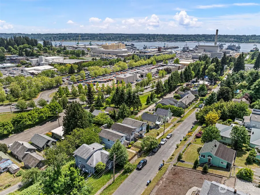 110 S Cambrian Avenue, Bremerton, WA 98312 - #2
