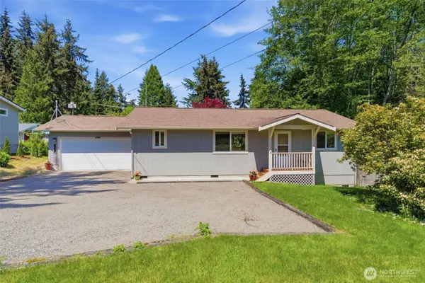 6784 NE Whidbey Drive, Hansville, WA 98340