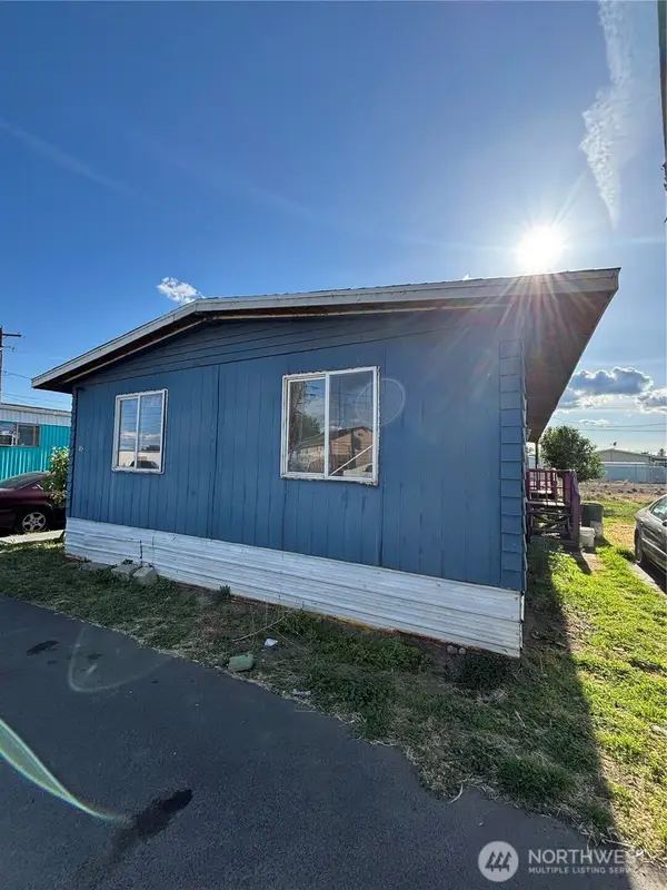 2022 W Broadway Avenue #1c, Moses Lake, WA 98837